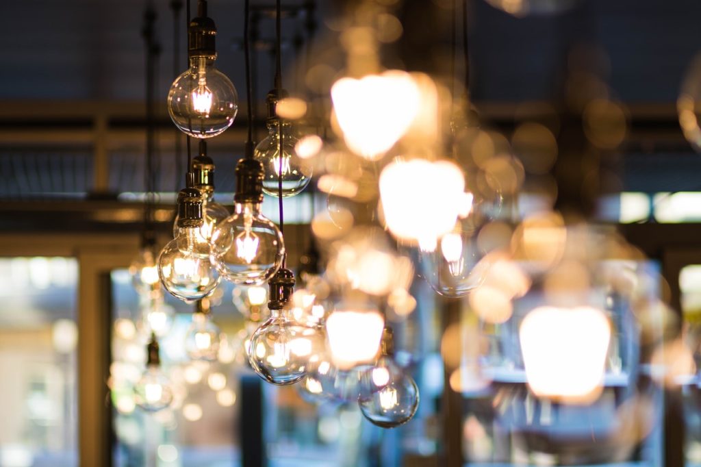Pendant lamp in bar